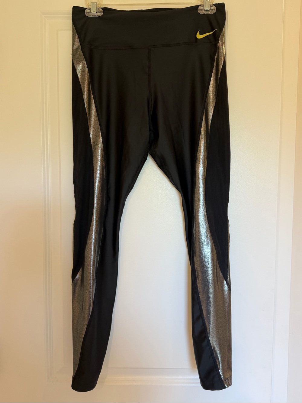 Nike Icon Clash Speed Women’s 7/8 Running Leggings - Picture 11 of 14